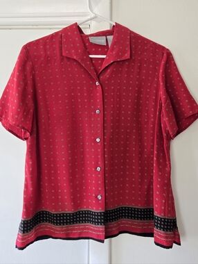 Vtg Silk Liz Claiborne Short Sleeve Button Down Red Black